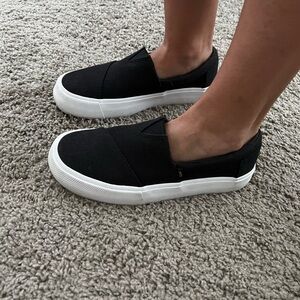 TOMS AlpFenix Platform Slip Ons